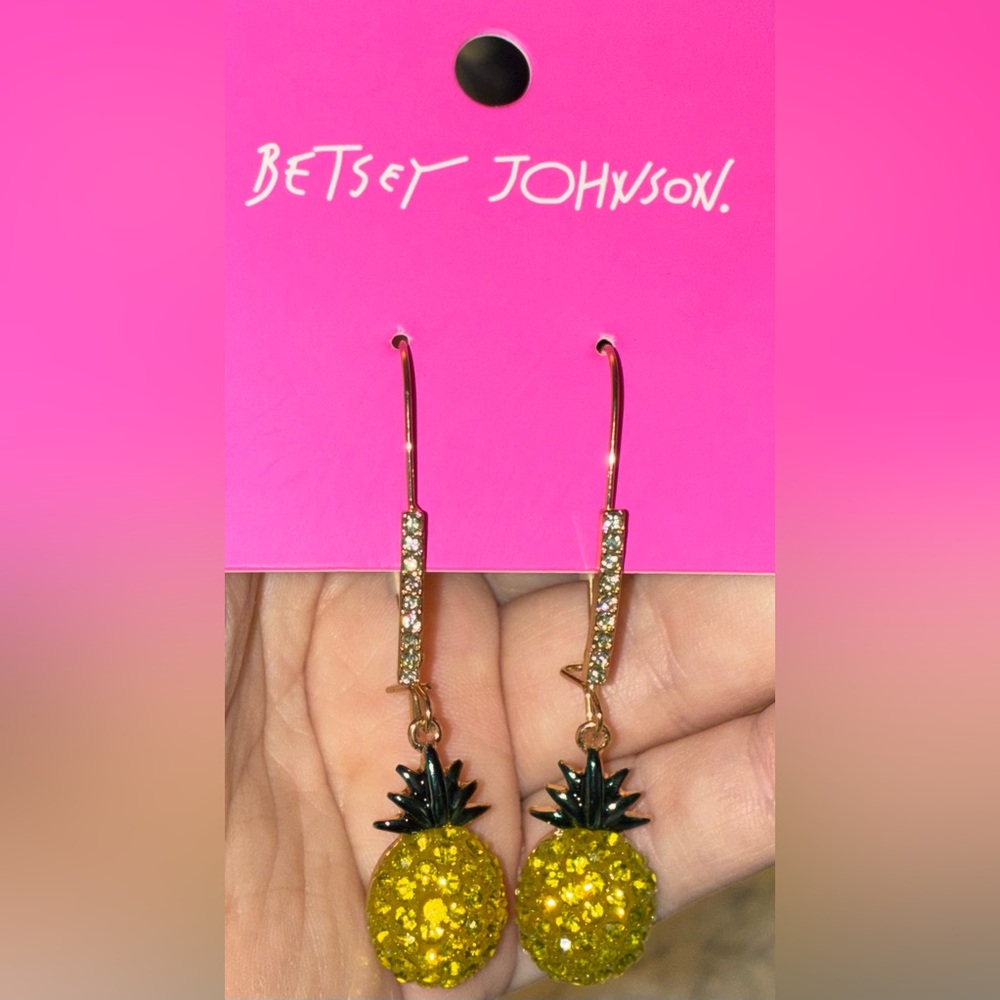 BETSEY JOHNSON Pineapple Sparkling Crystal Rhinestone Dangle Earrings NEW NWT